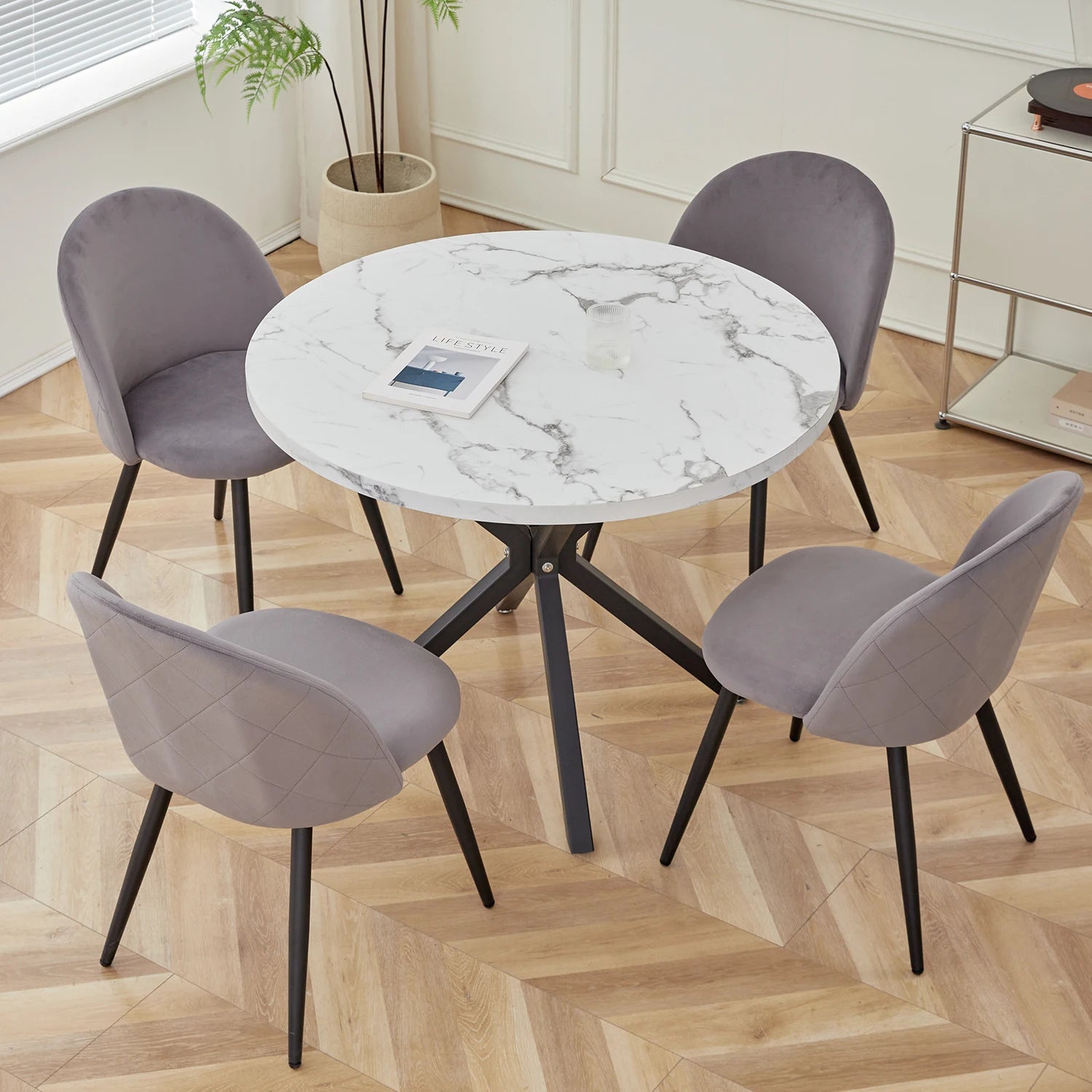 A Set of 4 Kitchen Nordic Dining Chairs Bedroom Velvet Dresser Party Modern Luxury Dining Chairs Design Unique Home Furniture